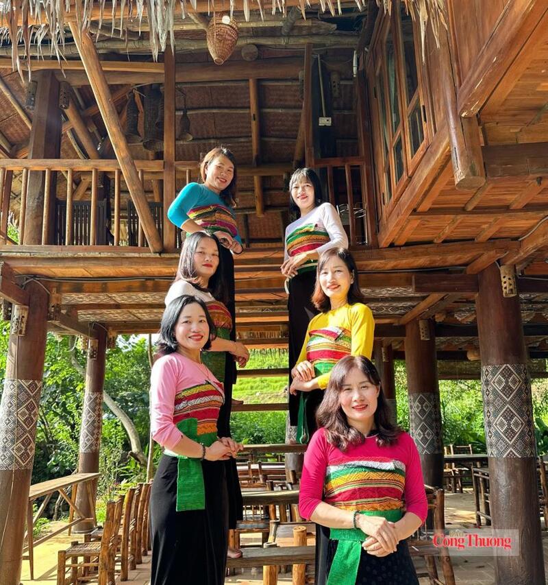 Du lịch cộng đồng không chỉ tạo thêm việc làm, nâng cao thu nhập mà còn góp phần gìn giữ bản sắc văn hóa, bảo vệ cảnh quan thiên nhiên. Ảnh: Quốc Anh