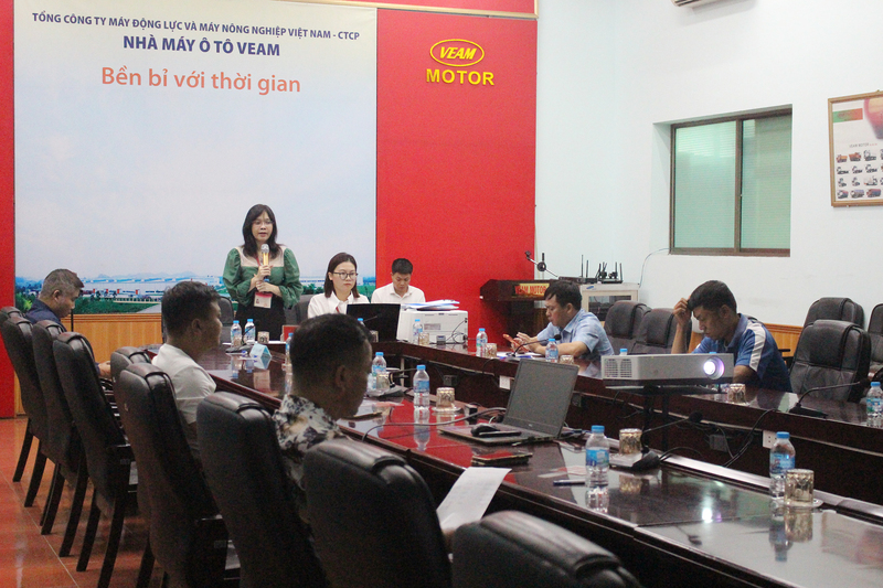 Phiên đấu giá kéo dài từ 9h00 và kết thúc lúc 14h00 cùng ngày. Ảnh:VM