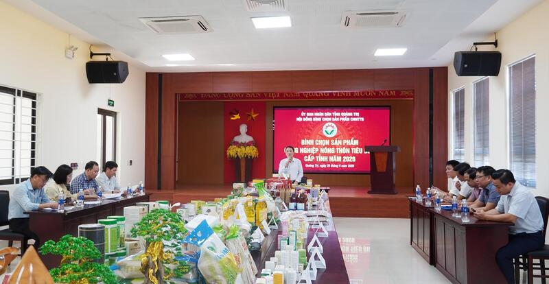 Năm 2026 có 30 xã, phường gửi hồ sơ đăng ký với 61 sản phẩm và bộ sản phẩm của 54 cơ sở CNNT tham gia bình chọn (Ảnh: Hồng Mến)