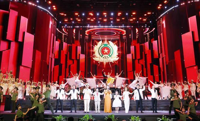 Chương trình nghệ thuật chào mừng buổi lễ. Ảnh: Phạm Kiên/TTXVN