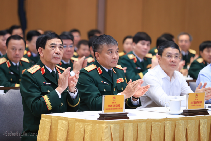 Đại tướng Phan Văn Giang, Ủy viên Bộ Chính trị, Phó Thủ tướng Chính phủ, Bộ trưởng Bộ Quốc phòng dự buổi lễ - Ảnh: VGP/Nhật Bắc