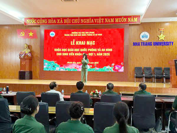 Khai giảng khoá học giáo dục quốc phòng an ninh cho sinh viên Trường Đại học Nha Trang