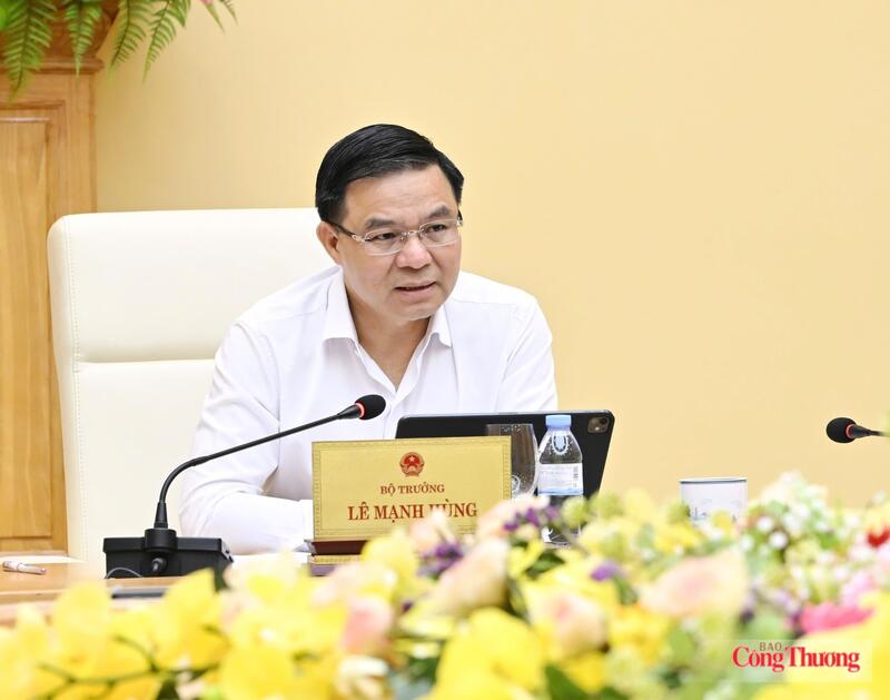 Bộ trưởng Bộ Công Thương Lê Mạnh Hùng được phân công làm Phó trưởng Ban Chỉ đạo liên ngành Trung ương về an toàn thực phẩm. Ảnh: Cấn Dũng