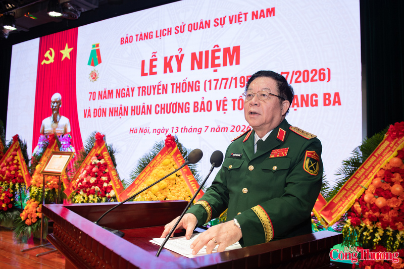Đại tướng Nguyễn Trọng Nghĩa phát biểu chỉ đạo buổi lễ.