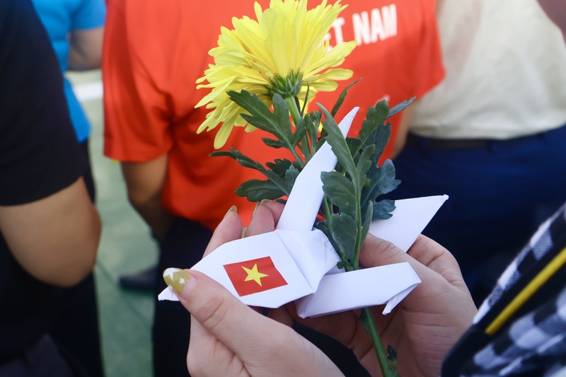 Lễ tưởng niệm diễn ra trong không khí trang nghiêm. Ảnh: Diễm Phúc
