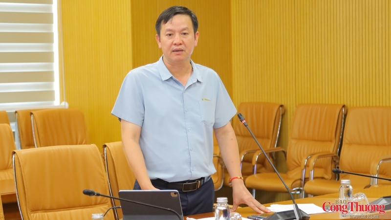 Cục trưởng Cục Trồng trọt và Bảo vệ thực vật Huỳnh Tấn Đạt phát biểu tại Hội nghị.