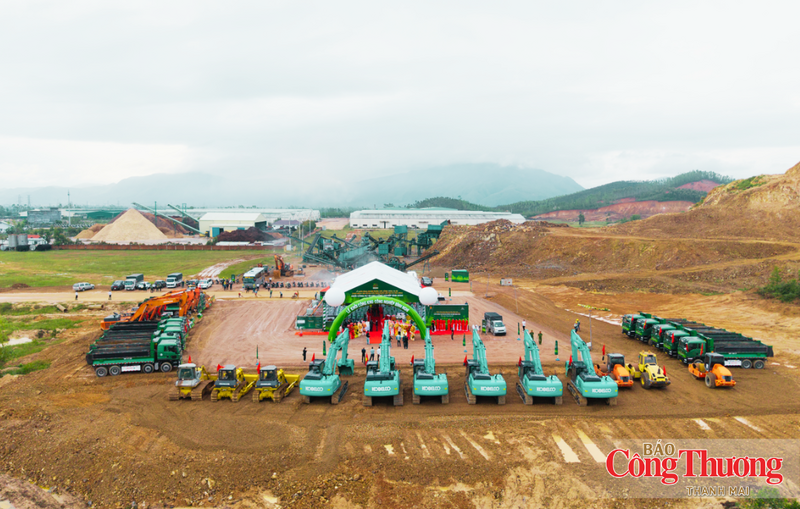 Lễ khởi công Dự án đầu tư xây dựng và kinh doanh kết cấu hạ tầng Khu công nghiệp Bình Nghi.