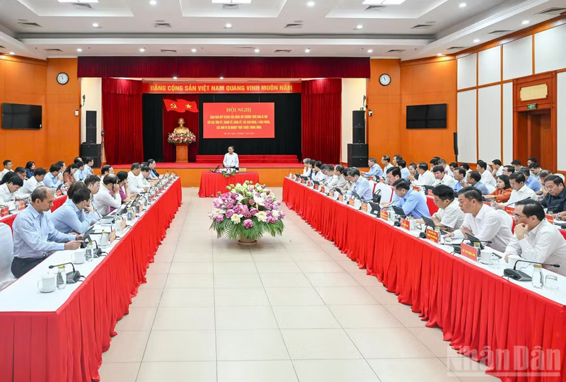 Quang cảnh Hội nghị giao ban quý II/2026 với các Tỉnh ủy, Thành ủy, Đảng ủy, các ban Đảng, 4 Văn phòng, các đơn vị sự nghiệp trực thuộc Trung ương. Ảnh: Duy Linh