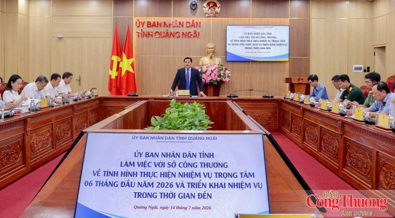 Phó Chủ tịch UBND tỉnh Trần Phước Hiền chủ trì buổi làm việc với Sở Công Thương về tình hình thực hiện nhiệm vụ trọng tâm 6 tháng đầu năm 2026 và triển khai nhiệm vụ thời gian tới.