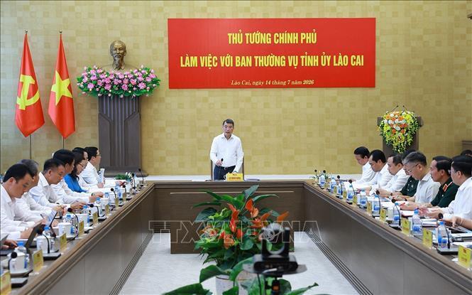 Thủ tướng Lê Minh Hưng làm việc với Ban Thường vụ Tỉnh uỷ Lào Cai. Ảnh: Dương Giang - TTXVN