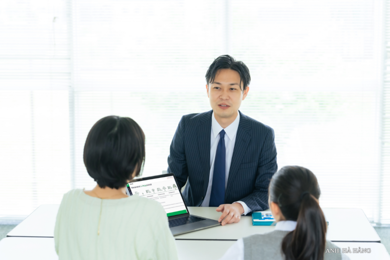 Nhiều tư vấn viên giàu kinh nghiệm ở các ngành như bất động sản, ngân hàng... đang chủ động mở rộng phát triển sự nghiệp ở lĩnh vực bảo hiểm.