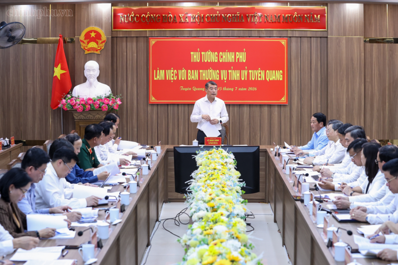 Thủ tướng Chính phủ Lê Minh Hưng làm việc với Ban Thường vụ Tỉnh ủy Tuyên Quang - Ảnh: VGP/Nhật Bắc