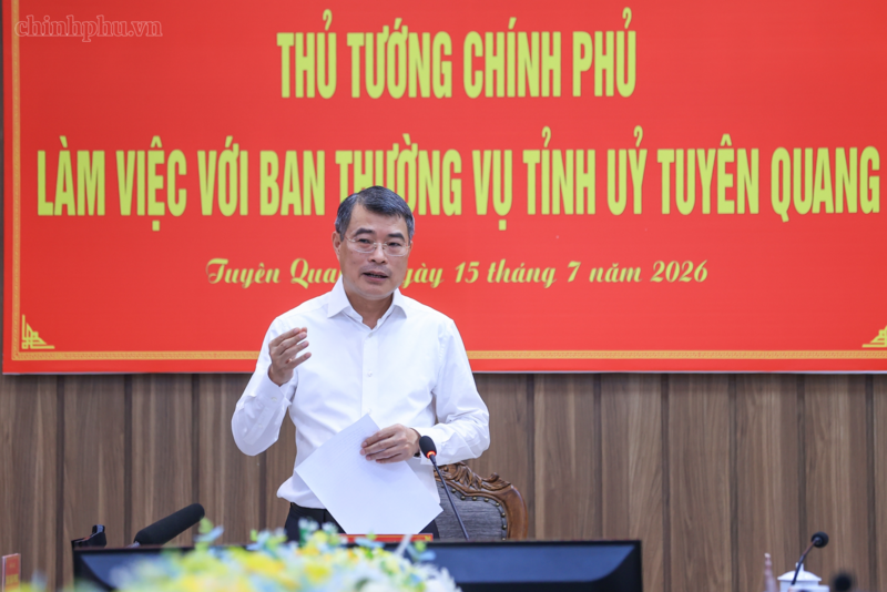 Thủ tướng Chính phủ khẳng định vụ việc vi phạm quy chế Kỳ thi tốt nghiệp trung học phổ thông năm 2026 xảy ra tại điểm thi của trường Trung học phổ thông chuyên Tuyên Quang có tính chất đặc biệt nghiêm trọng, ảnh hưởng đến tính nghiêm minh, công bằng của kỳ thi - Ảnh: VGP/Nhật Bắc