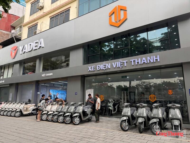 Nhiều mẫu xe tham gia chương trình trợ giá dành cho học sinh, sinh viên được trưng bày tại hệ thống Xe điện Việt Thanh.