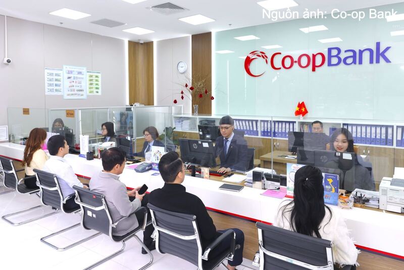Phó Thủ tướng Nguyễn Văn Thắng ký Quyết định số 1279/QĐ-TTg của Thủ tướng phê duyệt chủ trương về mức vốn nhà nước hỗ trợ để tăng vốn điều lệ cho Ngân hàng Hợp tác xã Việt Nam.