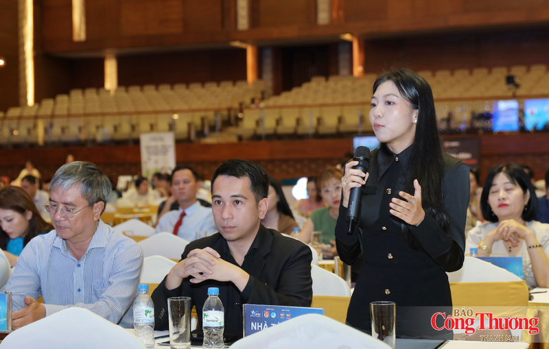 Đại diện các doanh nghiệp trên địa bàn tỉnh Gia Lai nêu ý kiến tại diễn đàn.