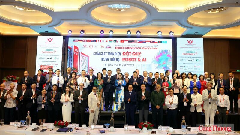 Các chuyên gia chia sẻ những tiến bộ mới nhất trong lĩnh vực điều trị và kiểm soát đột quỵ