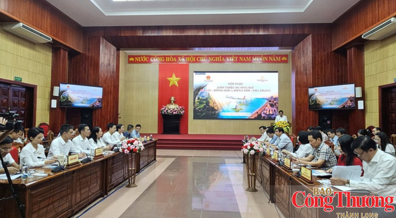 Các đại biểu dự Hội nghị