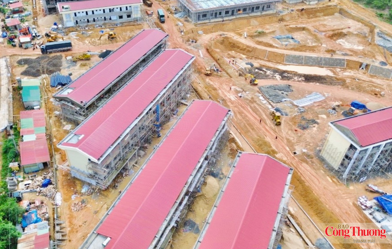 Không chỉ tập trung xây dựng cơ sở vật chất, tỉnh Gia Lai còn đồng thời chuẩn bị đầy đủ các điều kiện để các trường đi vào hoạt động ngay sau khi hoàn thành.