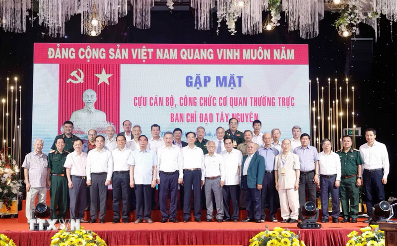 Tổng Bí thư, Chủ tịch nước Tô Lâm và các đại biểu. Ảnh: Thống Nhất/TTXVN