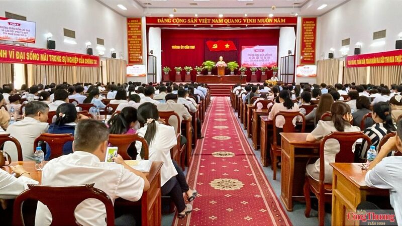 Toàn cảnh tại hội nghị.