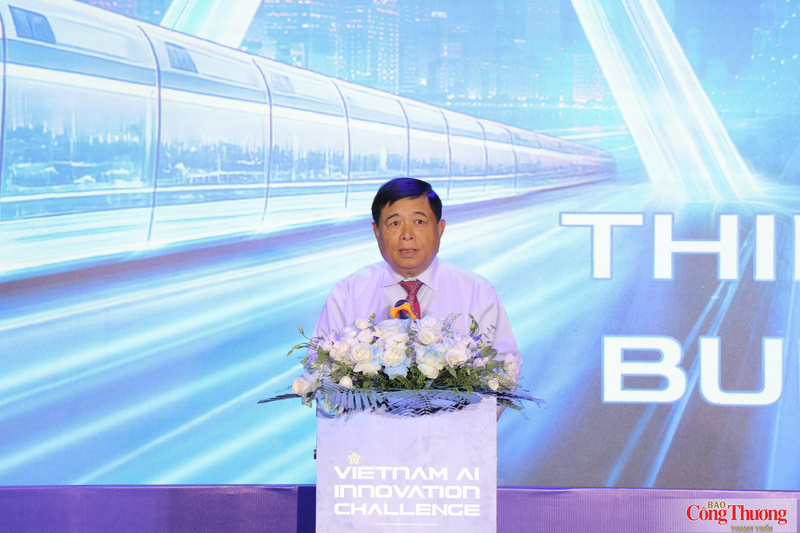 Nguyên Phó Thủ tướng Chính phủ Nguyễn Chí Dũng phát biểu tại sự kiện