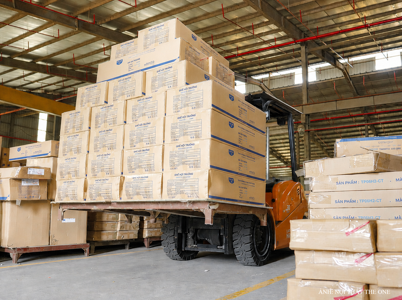 Những tổ hợp nhà máy quy mô hàng chục hecta của Nội thất The One tại 2 miền Bắc - Nam. Ảnh: Nội thất The One