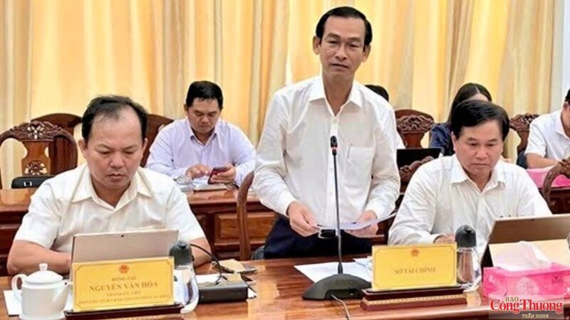 Ông Lê Thanh Tâm - Giám đốc Sở Tài chính TP. Cần Thơ báo cáo tình hình giải ngân vốn đầu tư công