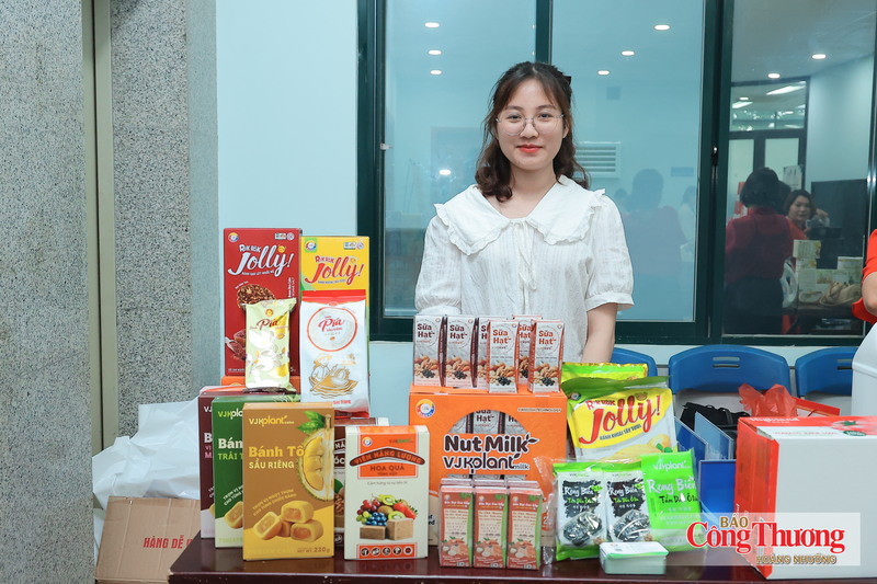 Nhiều sản phẩm được giới thiệu tại hội thảo