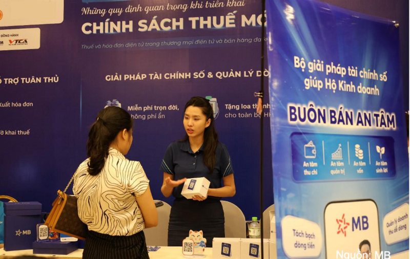 MB giới thiệu Bộ giải pháp tài chính số giúp hộ kinh doanh buôn bán an tâm.