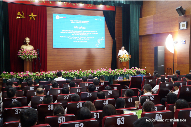 Toàn cảnh lớp đào tạo.