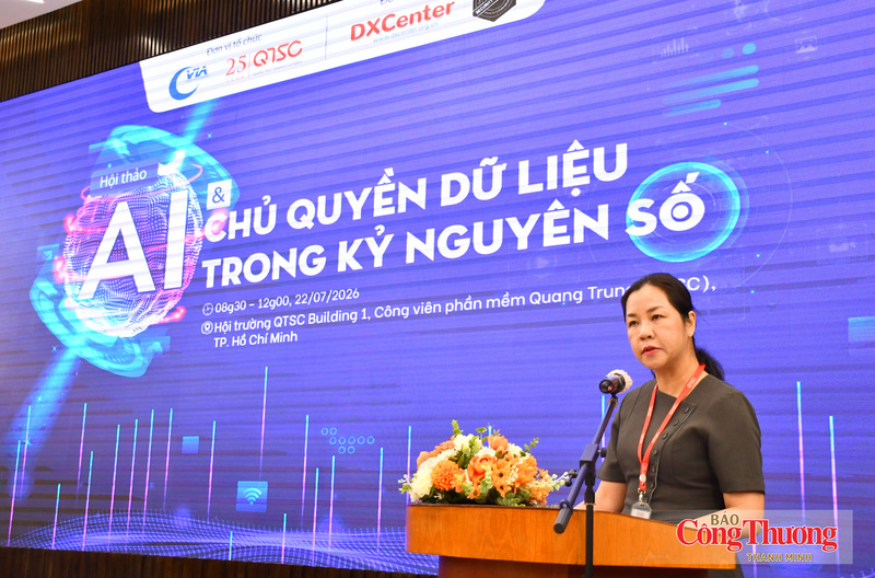 Bà Phạm Thị Kim Phượng, Phó Giám đốc QTSC.