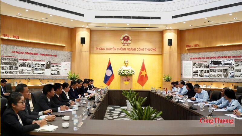 Thứ trưởng Bộ Công Thương Việt Nam Phan Thị Thắng tiếp Đoàn công tác Bộ Công Thương nước Cộng hòa Dân chủ Nhân dân Lào.