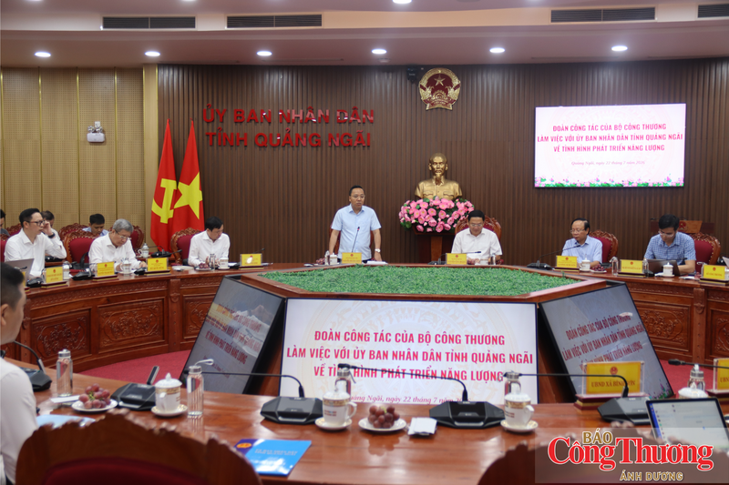 Quang cảnh buổi làm việc của đoàn công tác Bộ Công Thương với UBND tỉnh Quảng Ngãi.