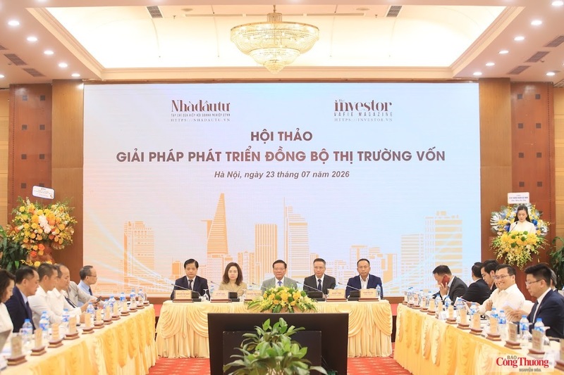 Sáng 23/7, tại Hà Nội, Tạp chí Nhà đầu tư đã tổ chức hội thảo "Giải pháp phát triển đồng bộ thị trường vốn".