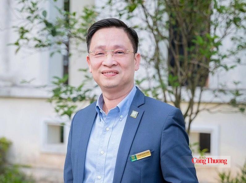 Ông Phạm Đoàn Tùng - Chủ tịch Hiệp hội Hỗ trợ Phát triển Công nghiệp Hải Phòng (IDA) chia sẻ với phóng viên Báo Công Thương. Ảnh: NVCC
