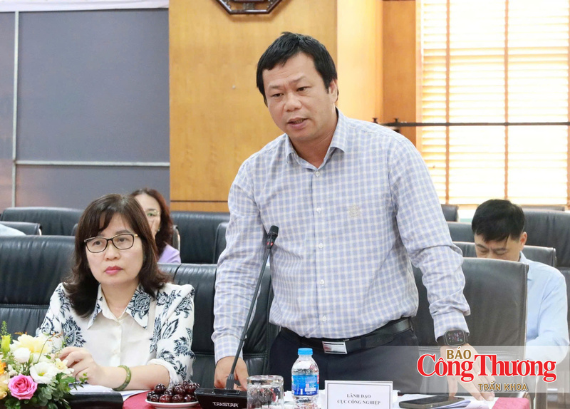 Ông Nguyễn Ngọc Thành, Phó Cục trưởng Cục Công nghiệp nêu giải pháp hỗ trợ Tổng công ty VEAM phát triển công nghiệp hỗ trợ, xây dựng chiến lược vật liệu.