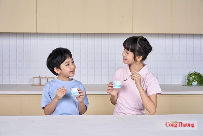 Lượng đường tự do khuyến nghị đối với trẻ từ 3-11 tuổi là dưới 15g/ngày, còn trẻ từ 12-17 tuổi là dưới 25g/ngày