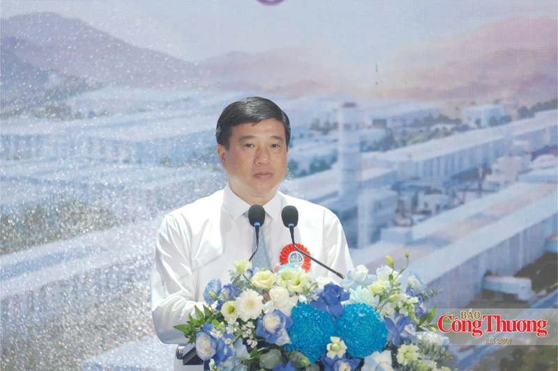 Ủy viên Ban Chấp hành Trung ương Đảng, Bí thư Tỉnh ủy Lâm Đồng Y Thanh Hà Niê Kđăm phát biểu tại buổi lễ.