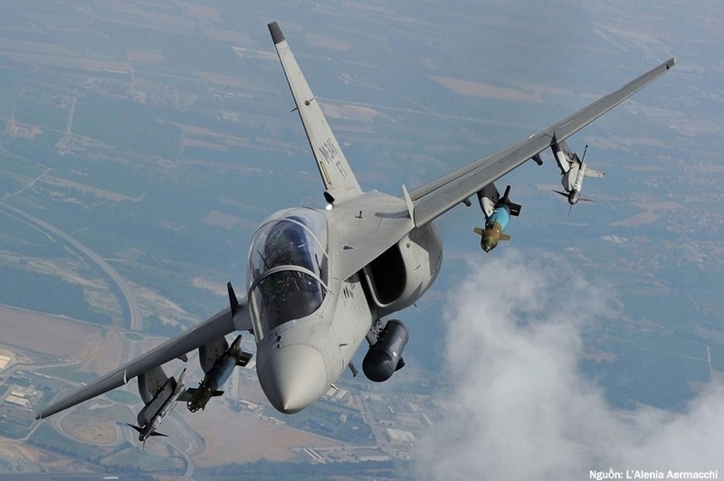 Máy bay huấn luyện-chiến đấu M-346F. Ảnh: L’Alenia Aermacchi