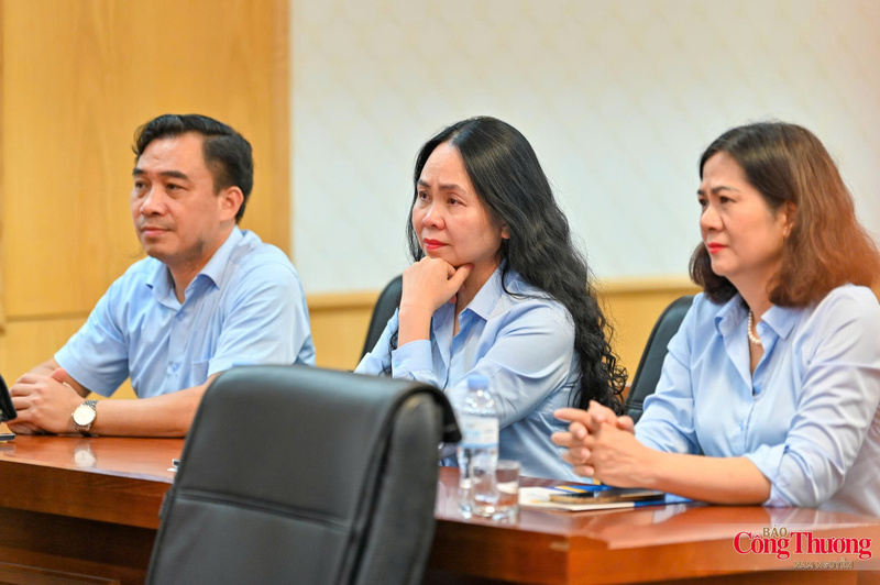 Bộ Công Thương tổ chức gặp mặt thân nhân các gia đình thương binh, liệt sĩ - 4