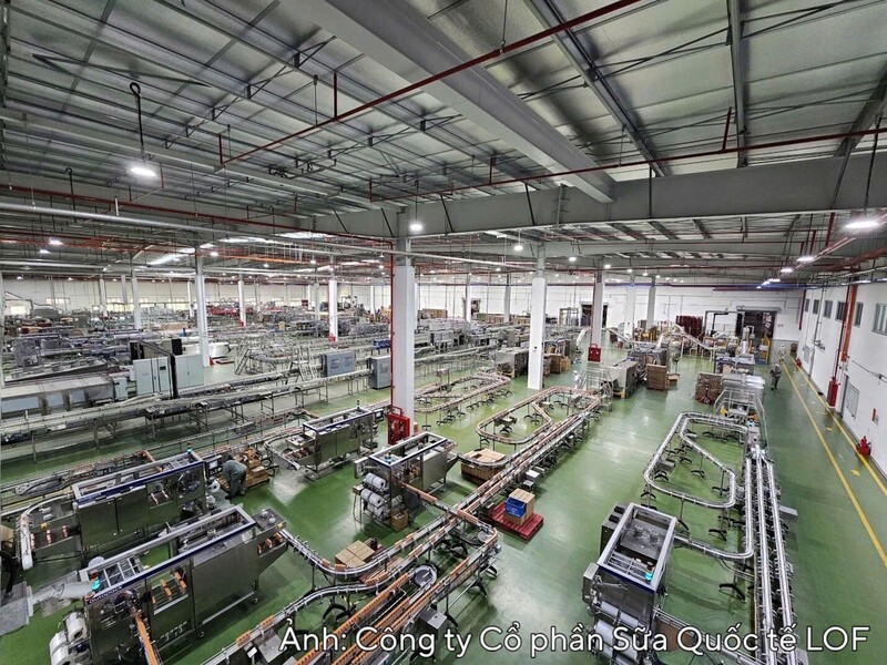 Dây chuyền sản xuất hoàn toàn tự động được điều khiển bởi hệ thống SCADA trung tâm.