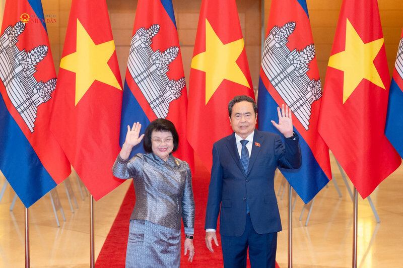Chủ tịch Quốc hội Trần Thanh Mẫn chủ trì Lễ đón Chủ tịch Quốc hội Vương quốc Campuchia Samdech Khuon Sudary.