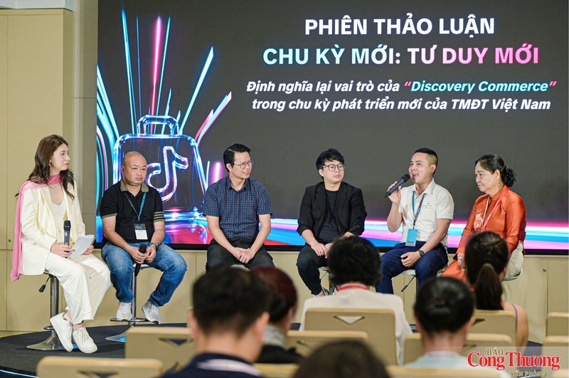 Phiên thảo luận Chu kỳ mới: Tư duy mới tại TikTok Shop Vietnam Summit 2026.