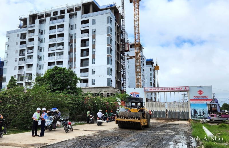 Một dự án nhà ở xã hội tại TP. Hồ Chí Minh đang được thi công gấp rút.