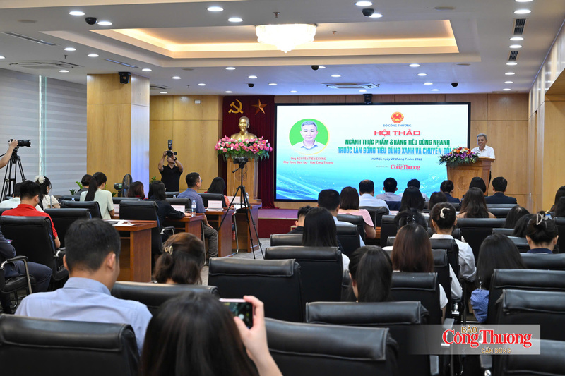 Hội thảo "Ngành thực phẩm và hàng tiêu dùng nhanh trước làn sóng tiêu dùng xanh và chuyển đổi số".
