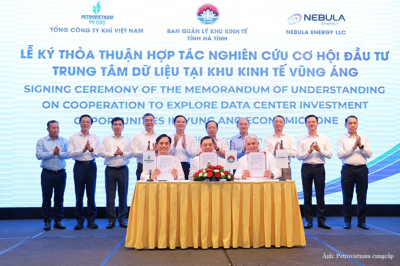 Lễ ký Thỏa thuận hợp tác nghiên cứu cơ hội đầu tư Trung tâm dữ liệu giữa tỉnh Hà Tĩnh PV GAS và Nebula.