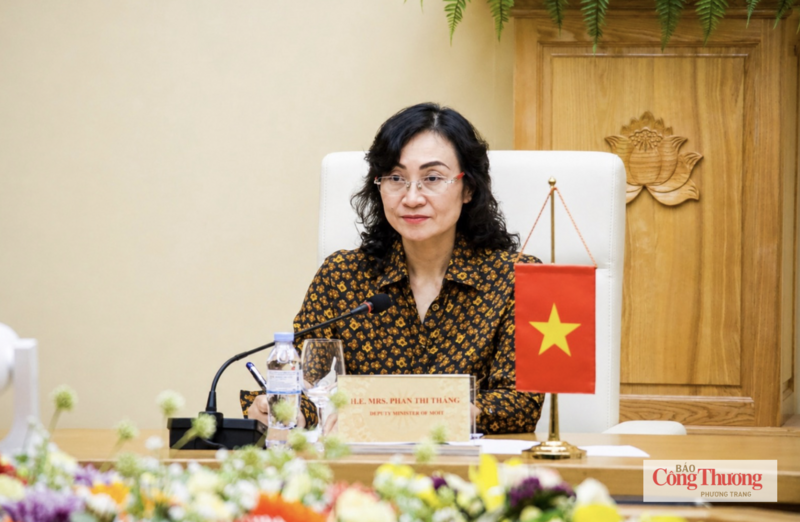 Thứ trưởng Bộ Công Thương Phan Thị Thắng.