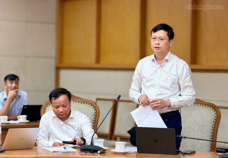 Các đại biểu phát biểu ý kiến. Ảnh: VGP/Thu Sa