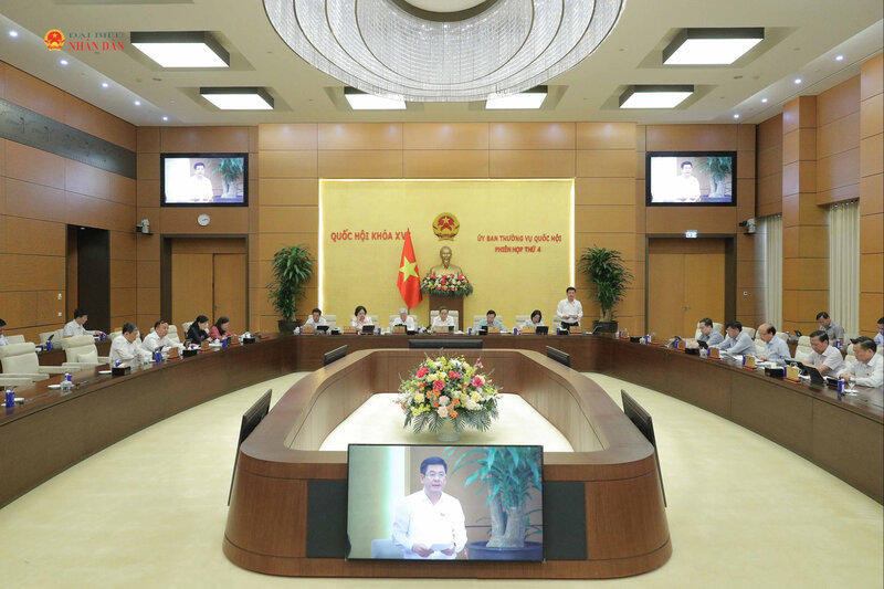 Ủy ban Thường vụ Quốc hội đã cho ý kiến về dự án Luật Kinh doanh Bất động sản (sửa đổi). Ảnh: Báo Đại biểu nhân dân.